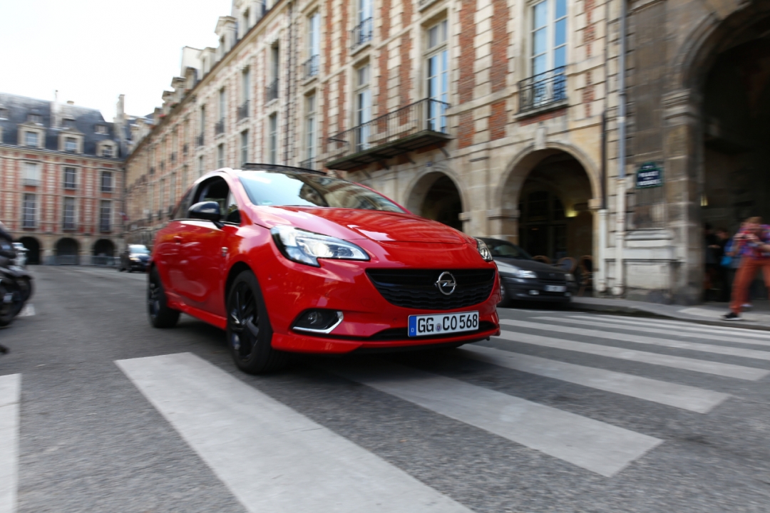 2015_Opel_Corsa_E_5_OPC_Style_imaedia-de18