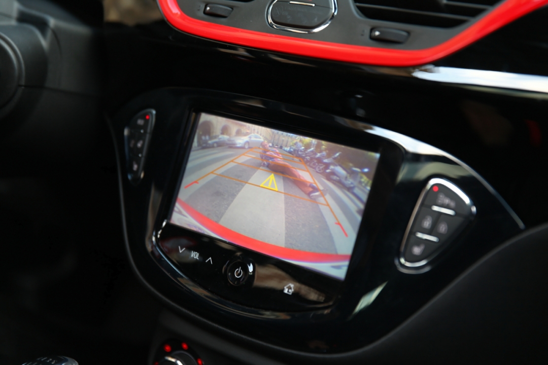 2015_Opel_Corsa_E_5_OPC_Style_imaedia-de19