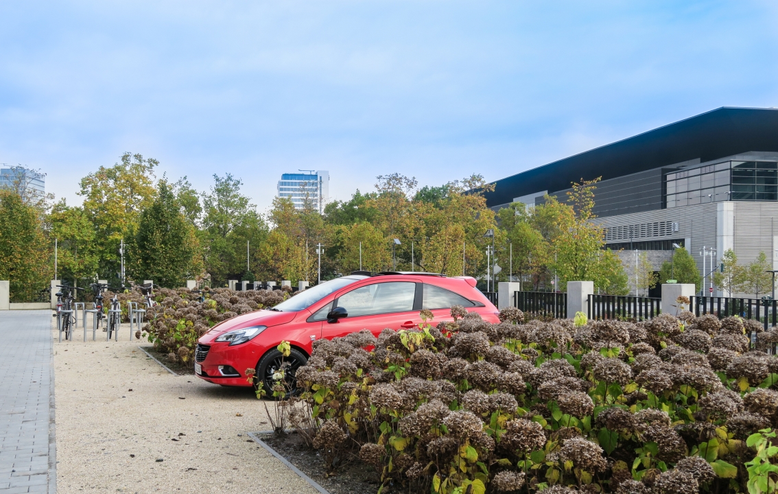 2015_opel_corsa_e_opc_edition_imaedia_De-16
