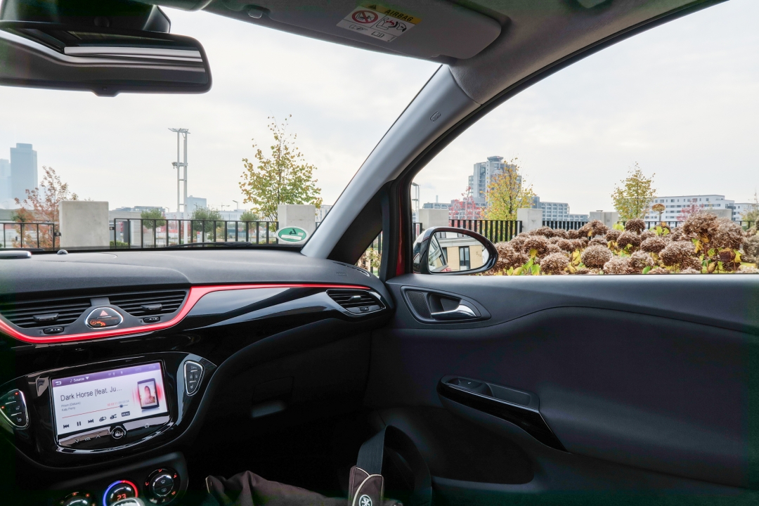 2015_opel_corsa_e_opc_edition_imaedia_De-25