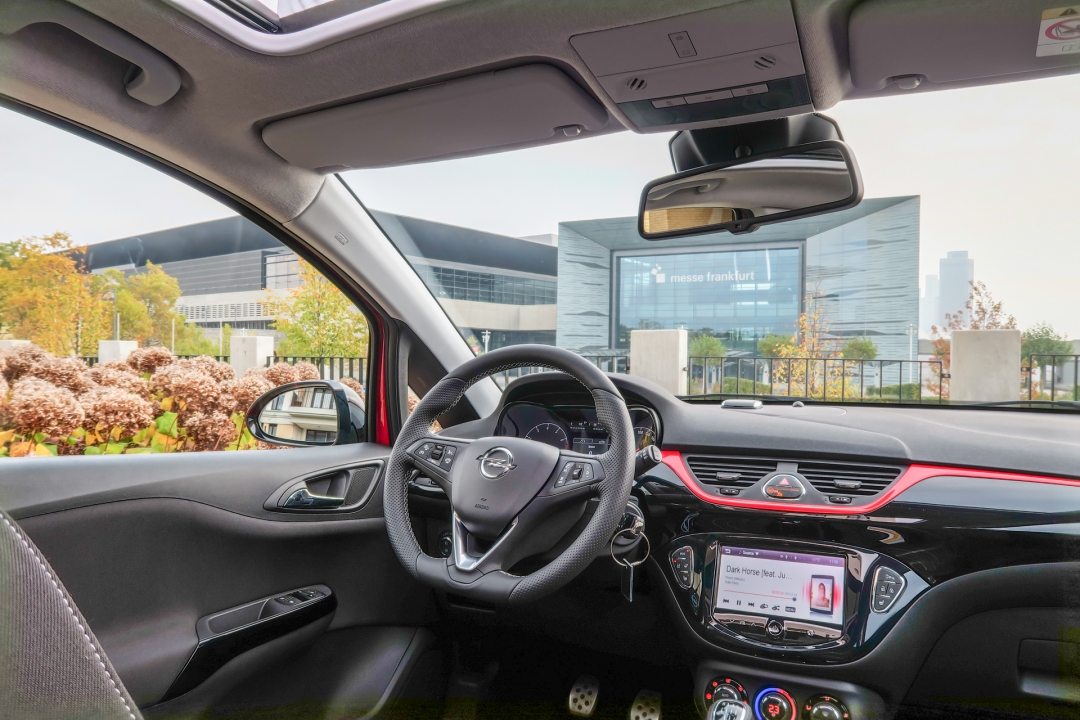 2015_opel_corsa_e_opc_edition_imaedia_De-26