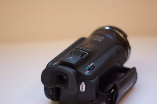 Canon LEGRIA HF G25 Camcorder